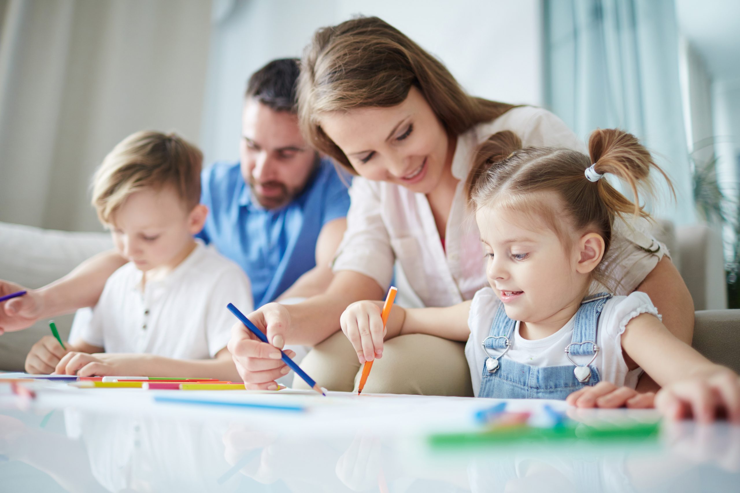 família em apartamento