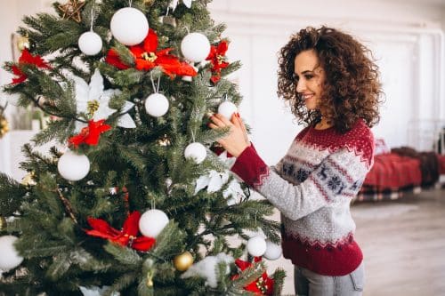Decorando árvore de natal